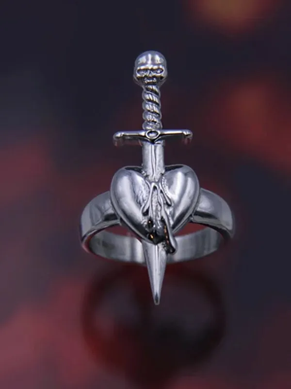 Anillo Corazón Punk Dagger