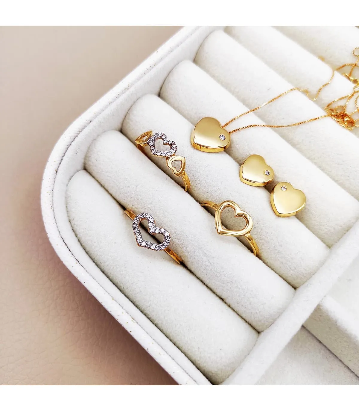 Anillo mujer Oro Amarillo 18K Corazon Lucy