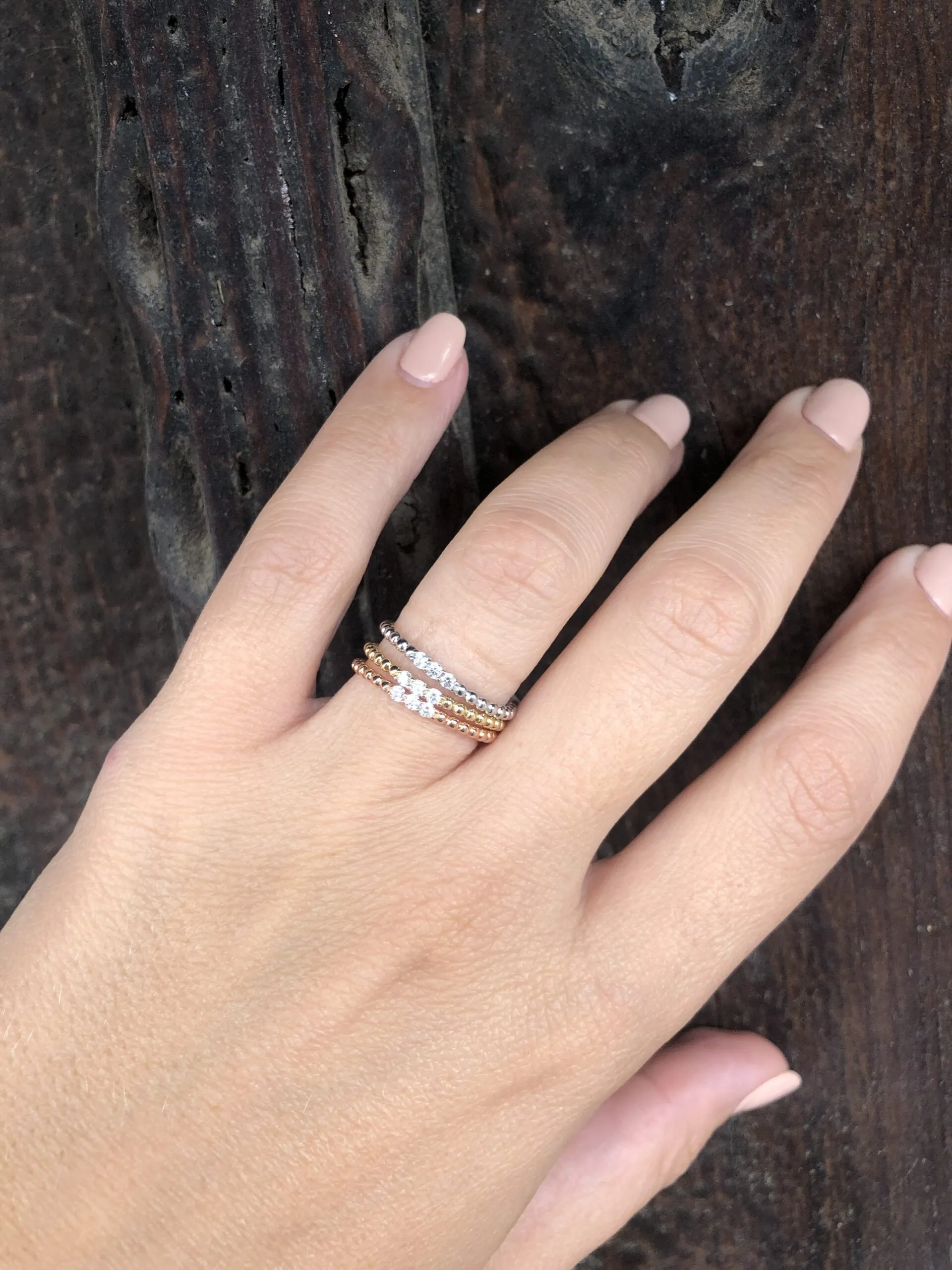 Anillo Oro Rosa 18kts con bolitas y Circonitas