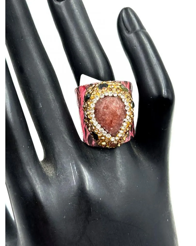 ANILLOS ORIGINAL FUCSIAS CON PIEDRA DECORADA Y PIEL DE CUERO