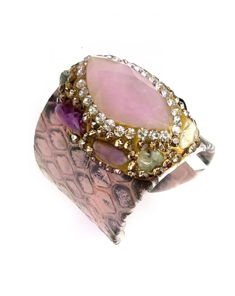 ANILLOS ROSAS ORIGINALES CON PIEDRA DECORADA Y PIEL DE CUERO