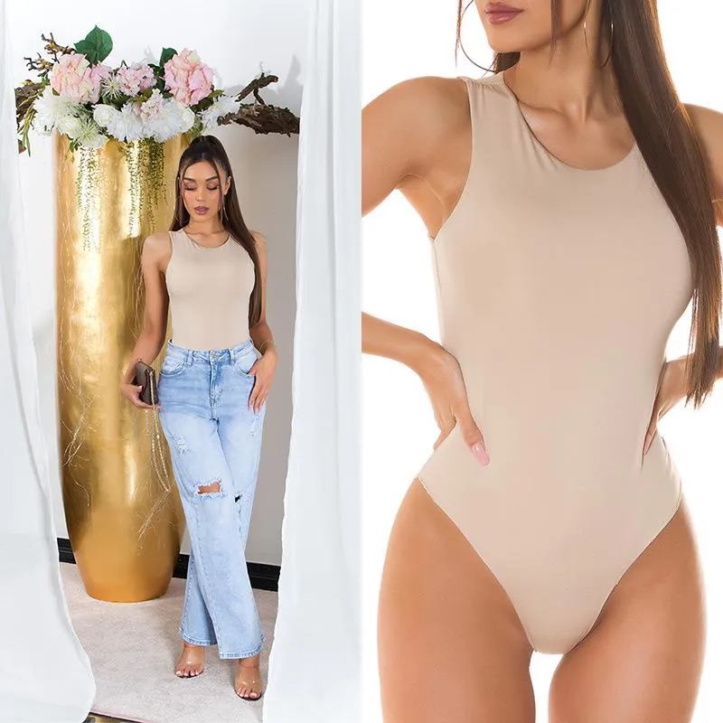Body básico cuello redondo beige
