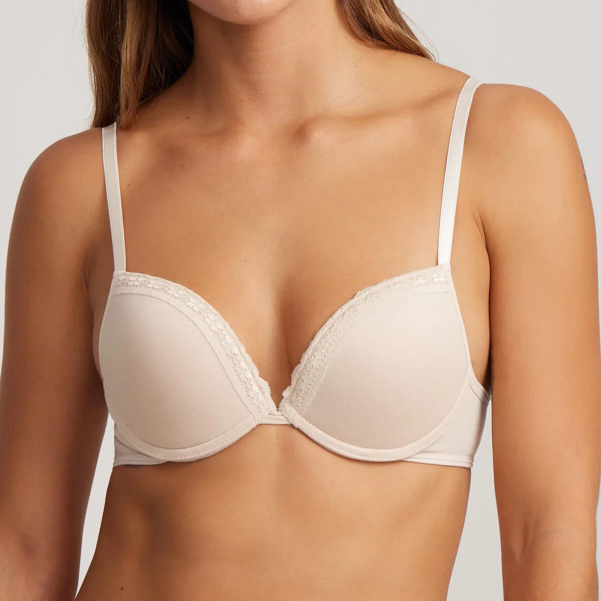 Brasier con Encaje