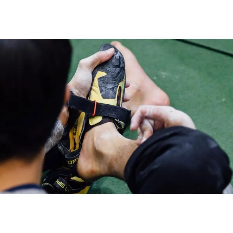 Calzado escalada para hombre/mujer La Sportiva Skwama (Negro/Amarillo)