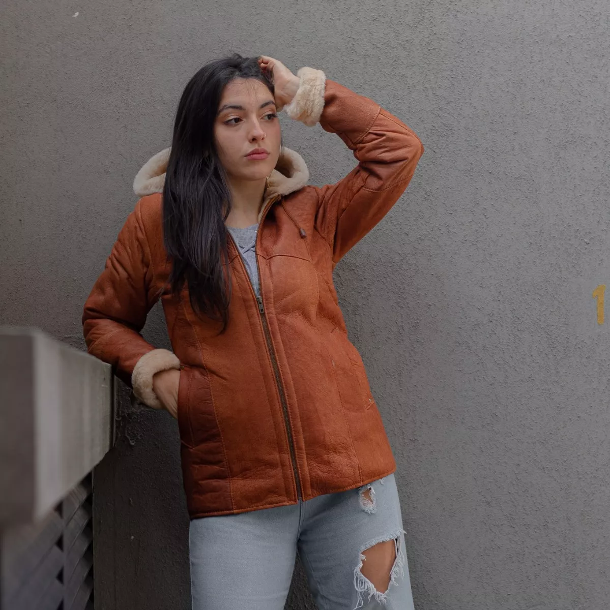 CAMPERA DE CUERO DE OVEJA DE MUJER SUELA  MODELO: 302