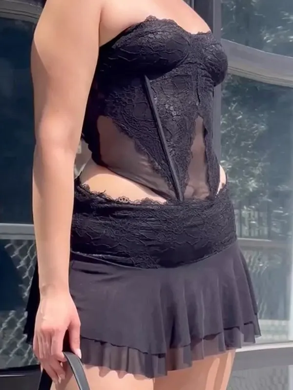 Conjunto de dos piezas con paneles de encaje