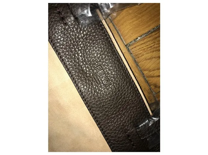Fendi Pelliccia Beige Marrón oscuro 