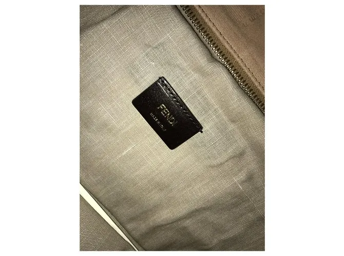 Fendi Pelliccia Beige Marrón oscuro 