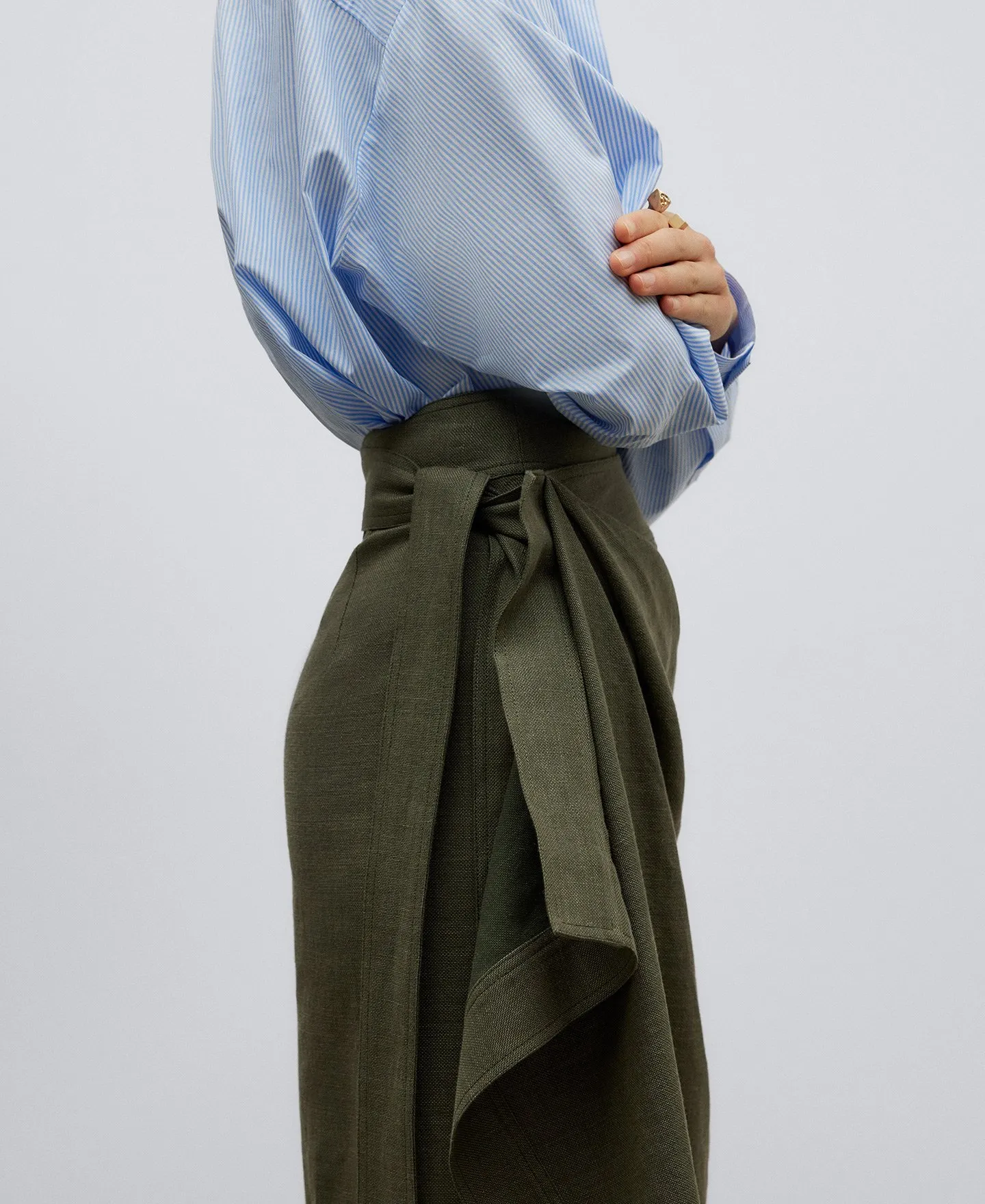 Green skirt with side bow