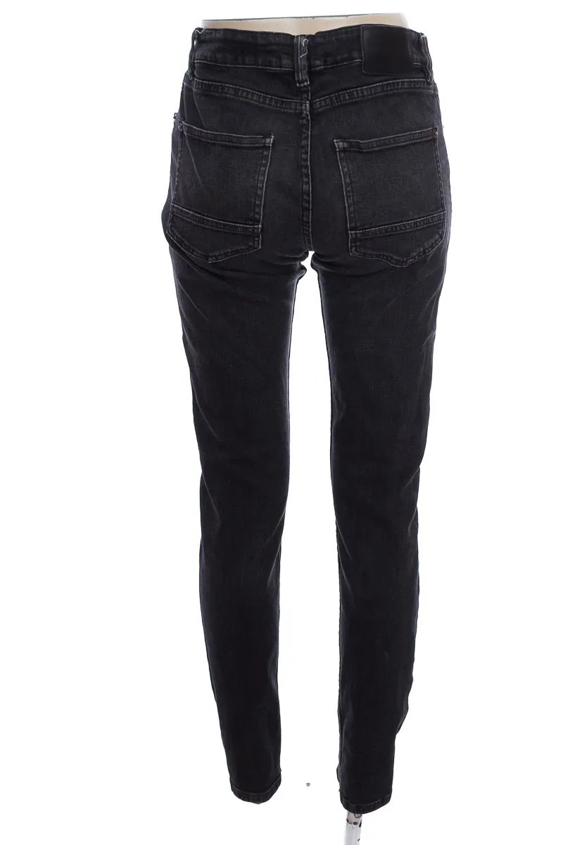 JEAN COLOR NEGRO  SEVEN SEVEN