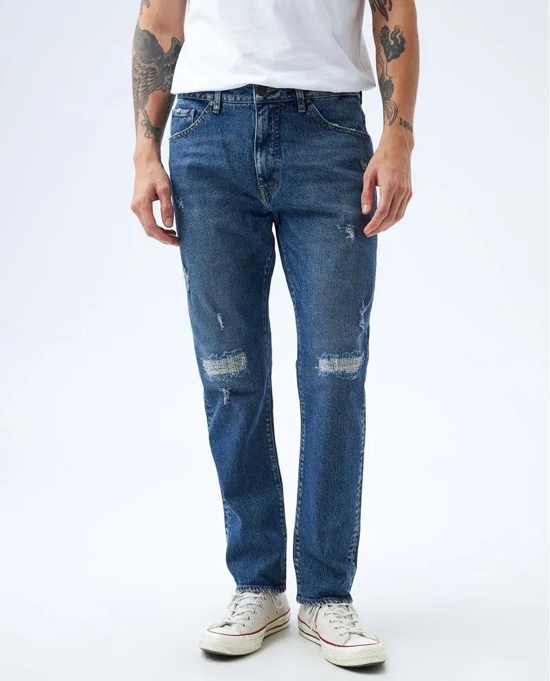 Jean Relaxed tono medio para hombre