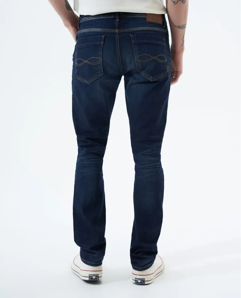 Jean Slim and Straight fit para hombre