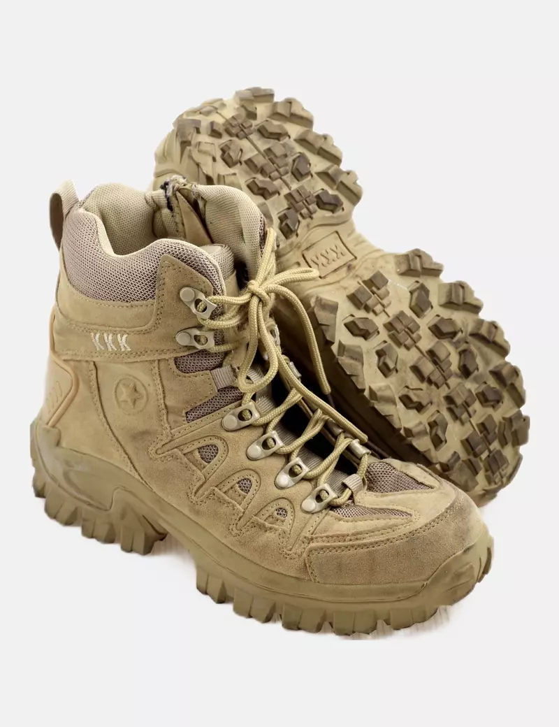 KKK Bota beige técnico