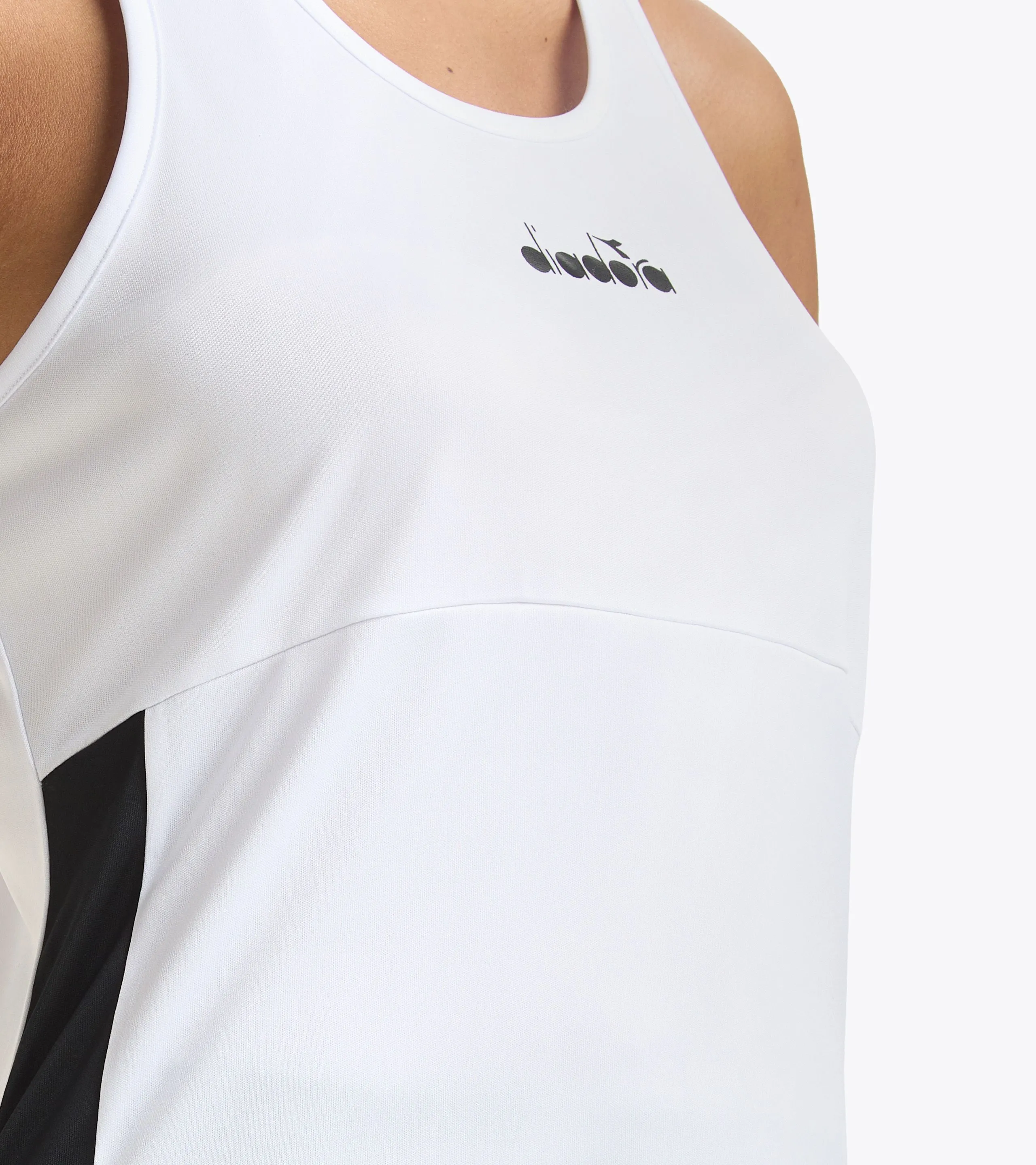L. CORE TANK CAMISETA SIN MANGAS PARA CORRER  MUJER