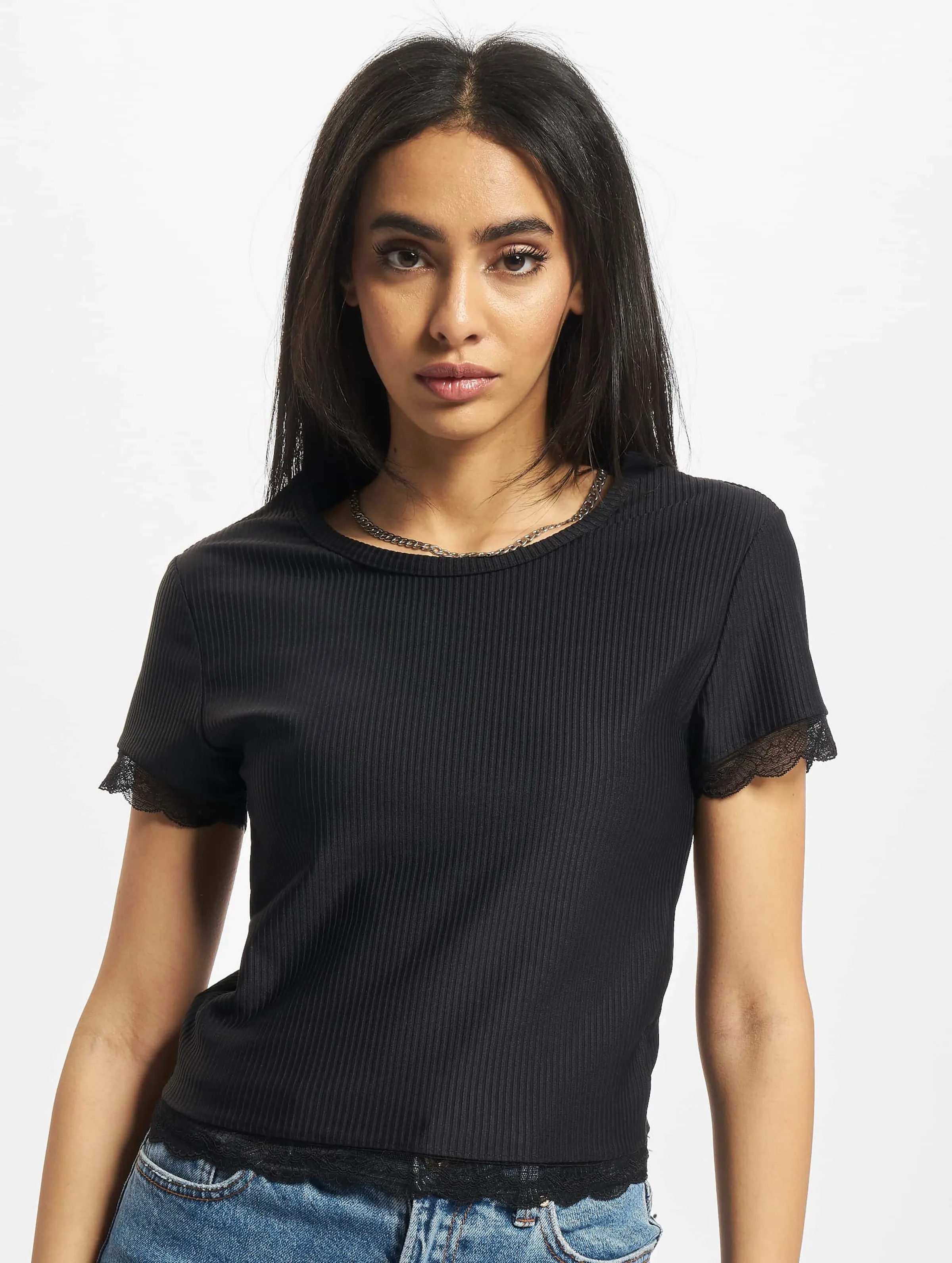Ladies Cropped Lace Hem