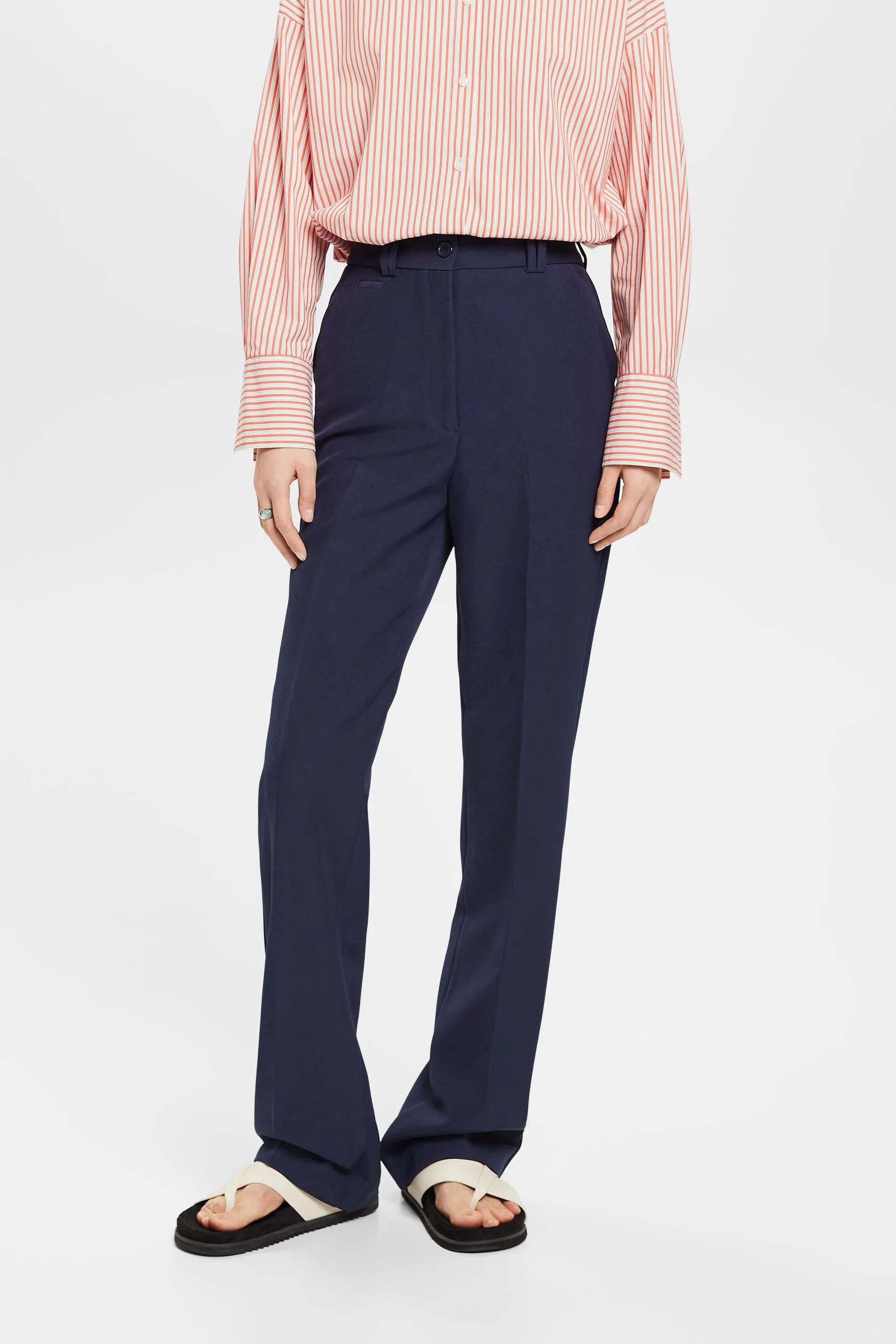 Pantalones acampanados estilo retro de tiro alto