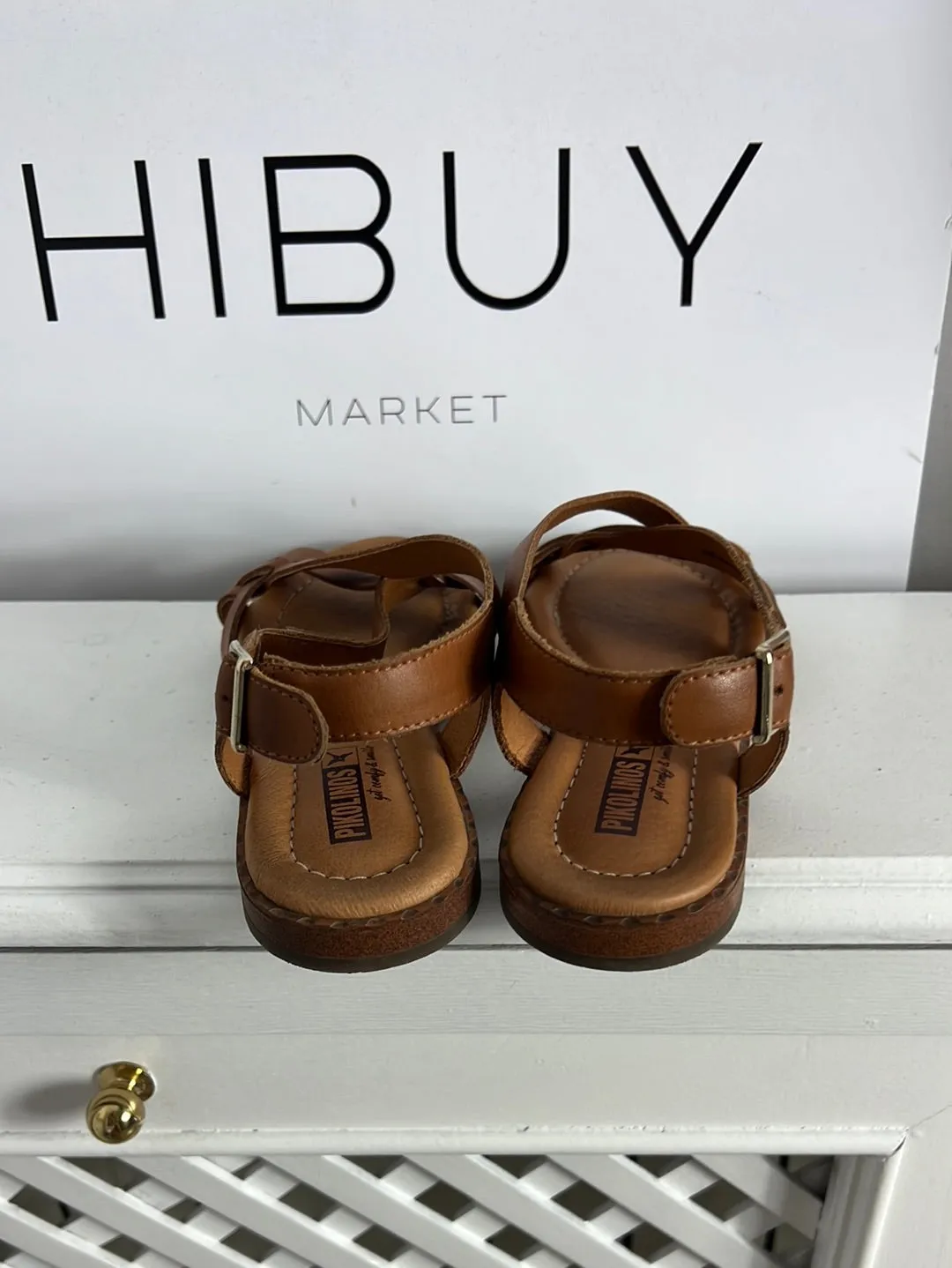 PIKOLINOS. Sandalias piel marrón tiras. T 38