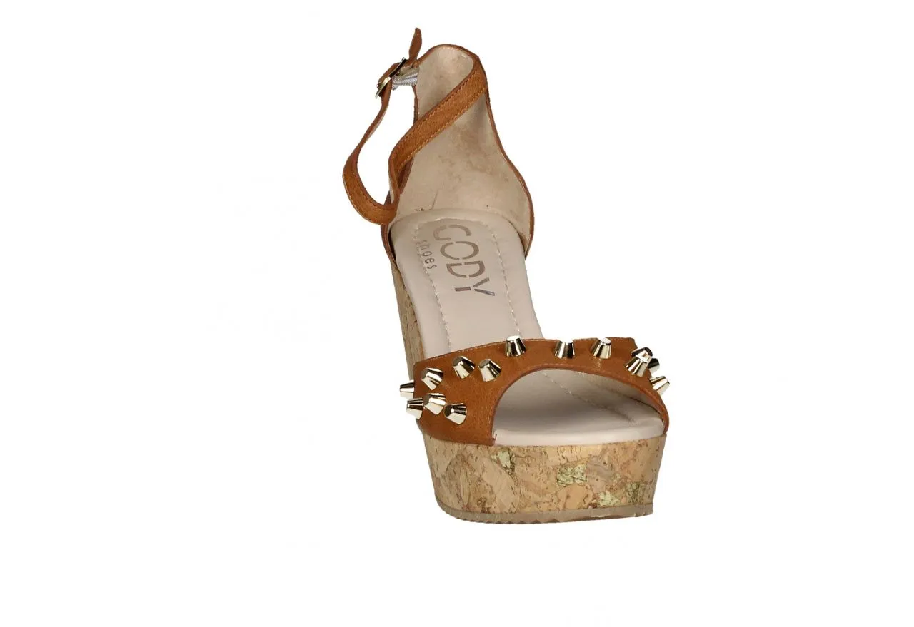 Sandalia Nobuck Cuero Pala Tachas Con Pulsera