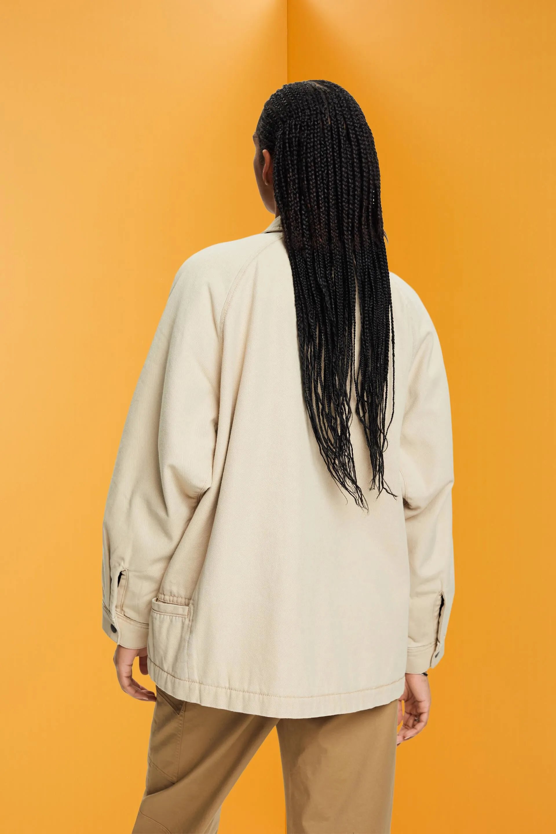 Sobrecamisa ligera con acolchado reciclado