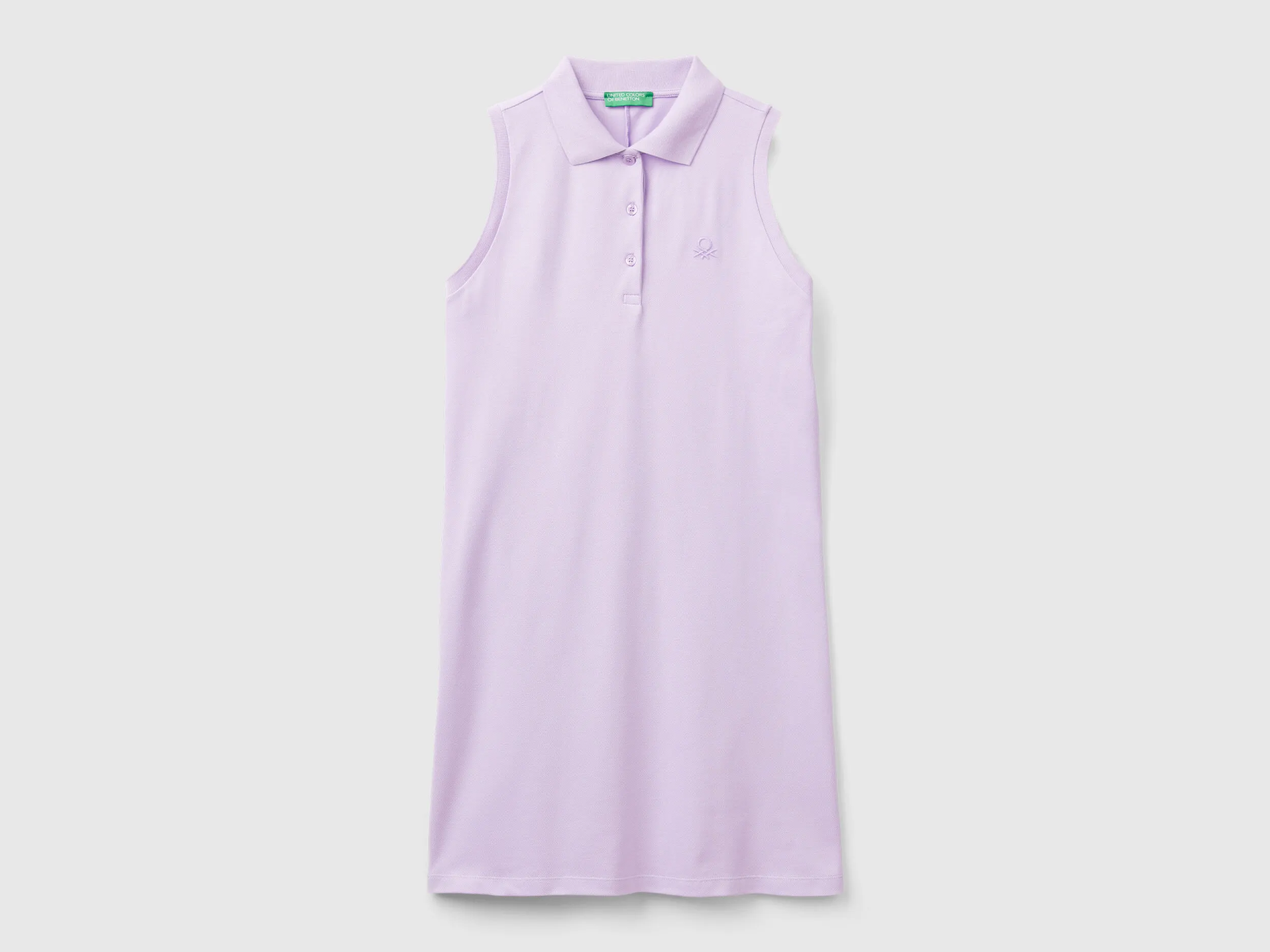 Vestido lila de estilo polo